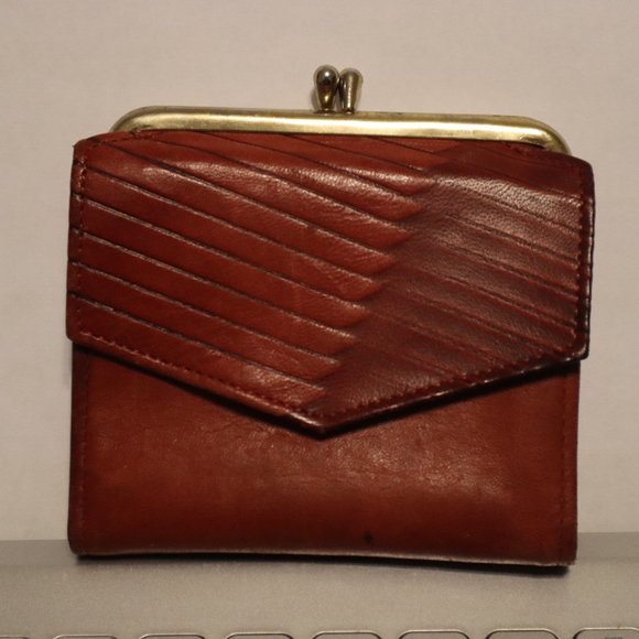 Princess Gardner - Genuine Lambskin - Wallet, Coin, Cardholder - Red - Picture 7 of 13